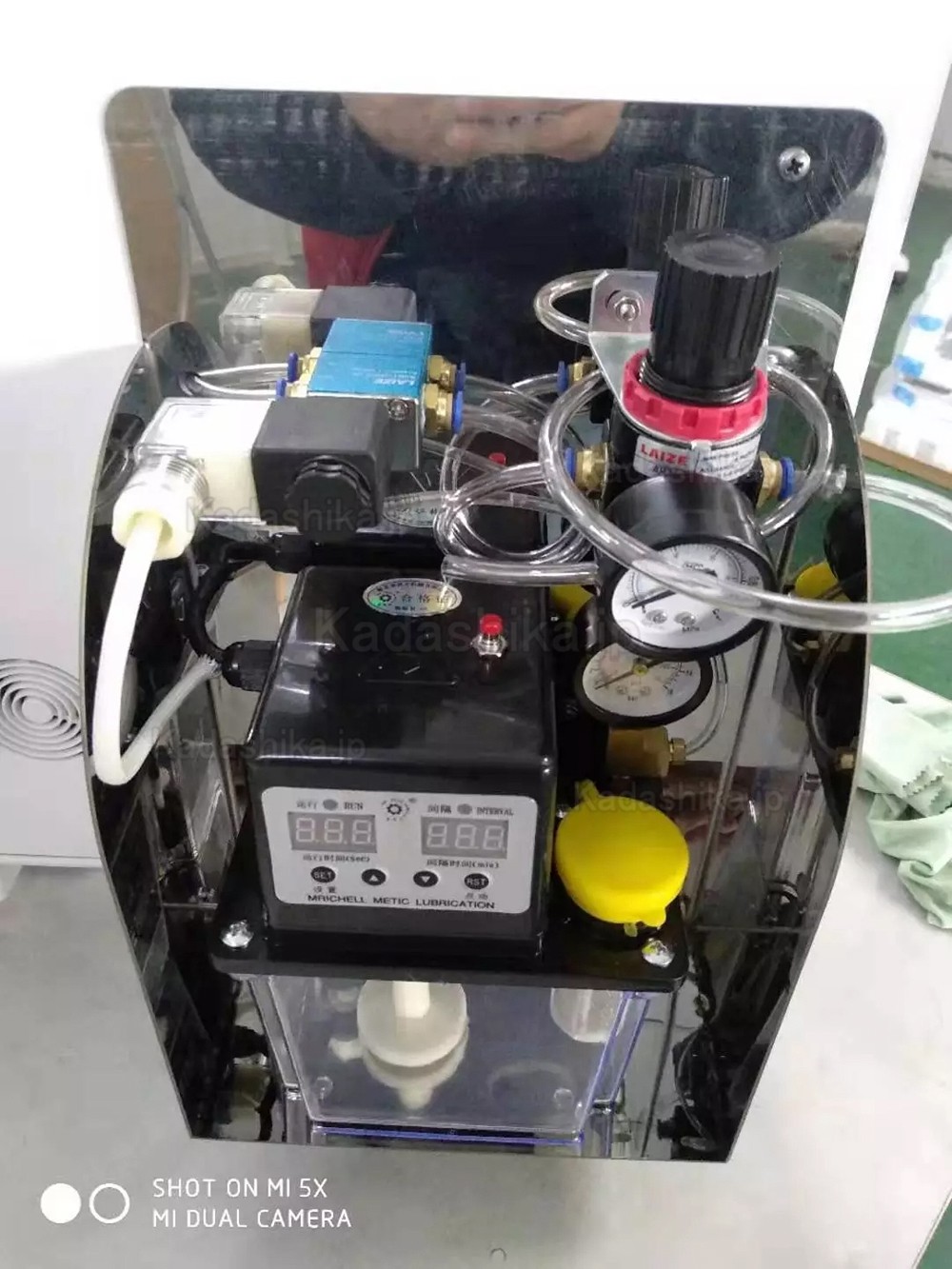 歯科用ハンドピース注油機 潤滑&洗浄 2 in 1 歯科用ハンドピース注油機 潤滑&洗浄 2 in 1