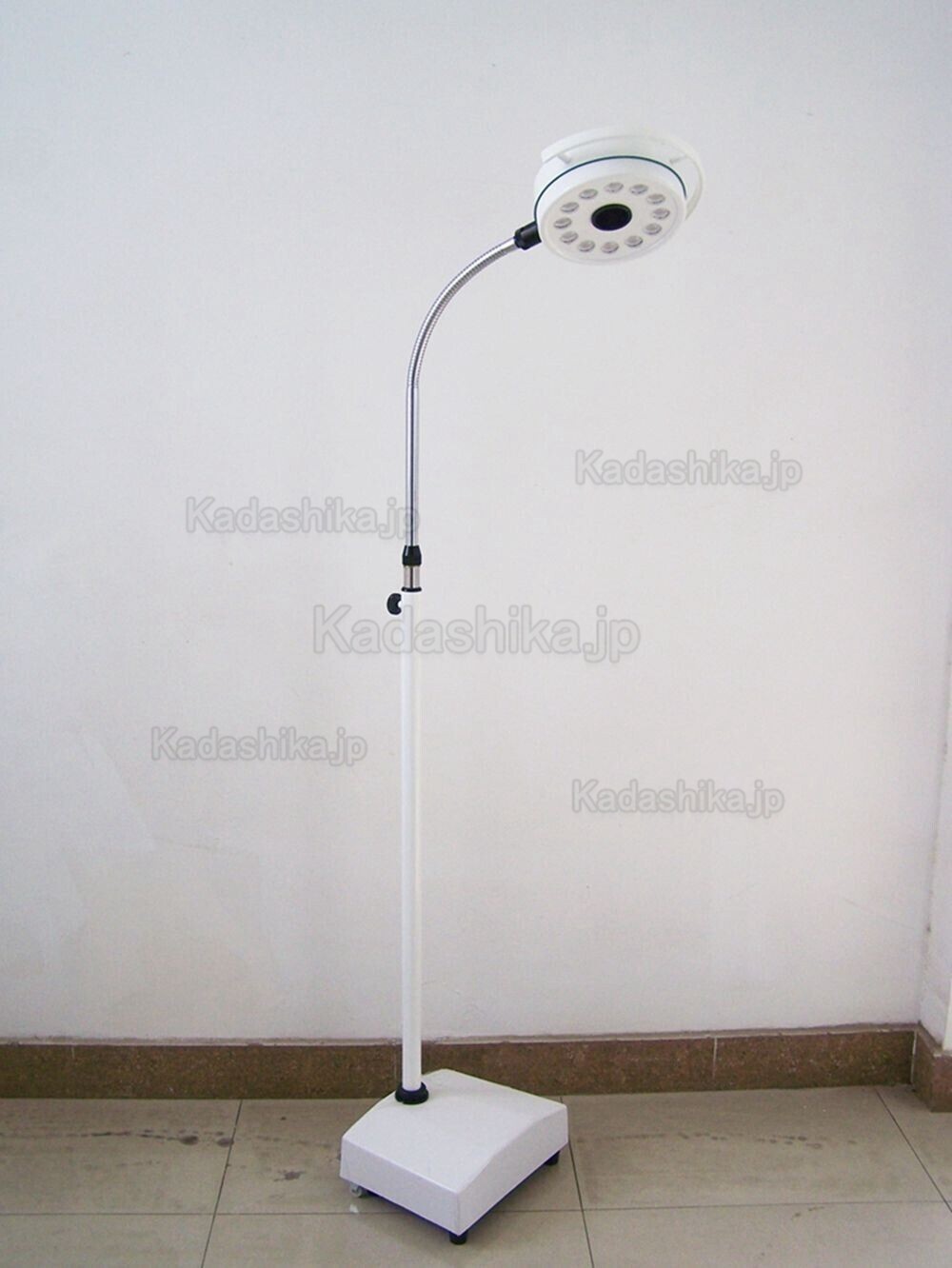 歯科医療手術用移動式LED無影灯 36W KD-2012D-3 (スタンド付き) - 荷田 